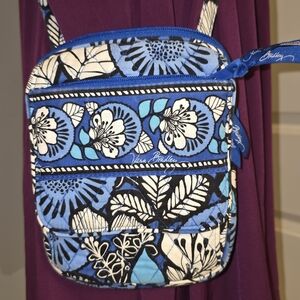 Vera Bradley Blue Bayou pattern Floral Crossbody Bag Vintage Blue/white/ Black